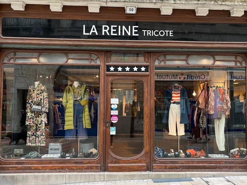 La Reine Tricote