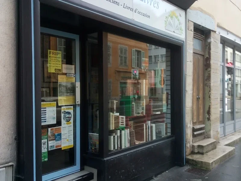 Aux Croqueurs de Livres