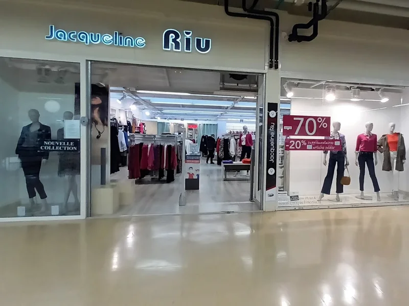 Riu Paris - Jacqueline RIU - Gray