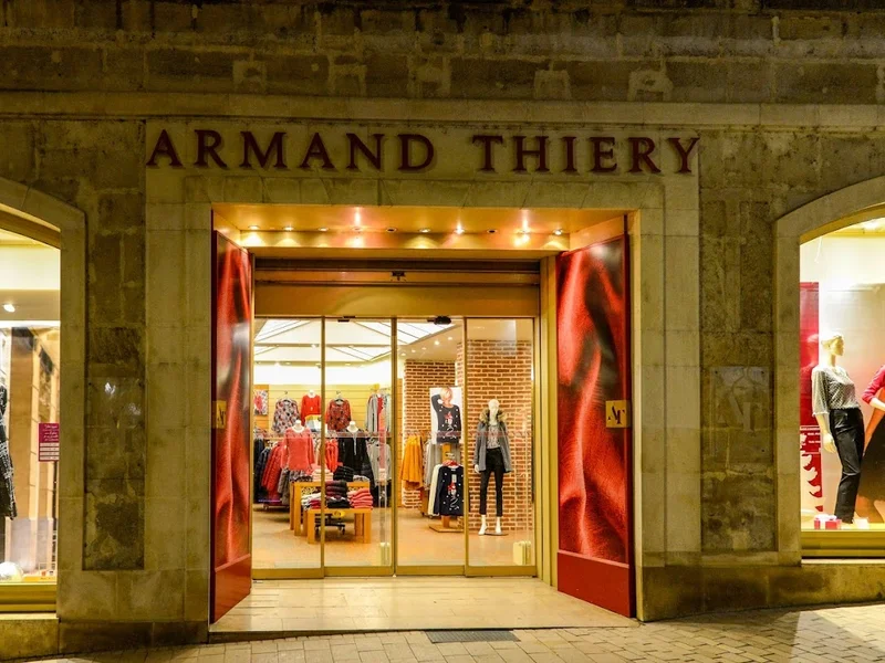 ARMAND THIERY FEMME