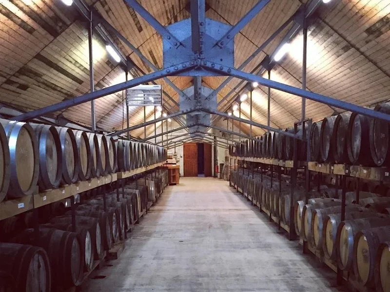 Les Caves Du Vieux Mont