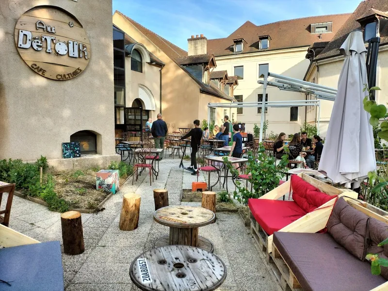 Au Détour - Bar à Dole (Jura)