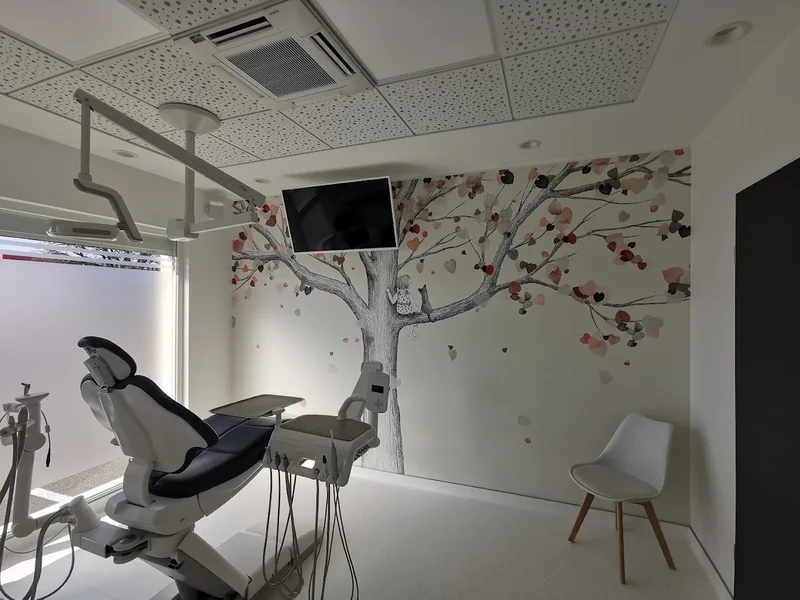 Dr Isabelle Corbat, chirurgien dentiste.