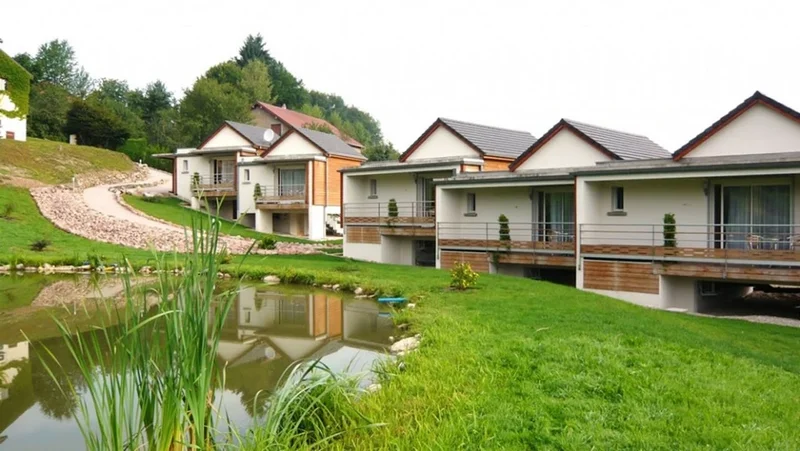 HOSTELLERIE DES SOURCES . HÔTEL SAN VAL' EAU