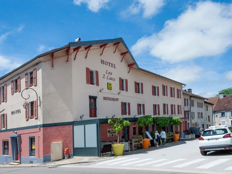 Logis Hôtel LBB - les 2 lacs