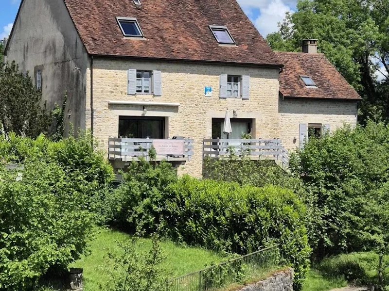 Au Lavoir du Serein (Chambres et table d'hôtes)