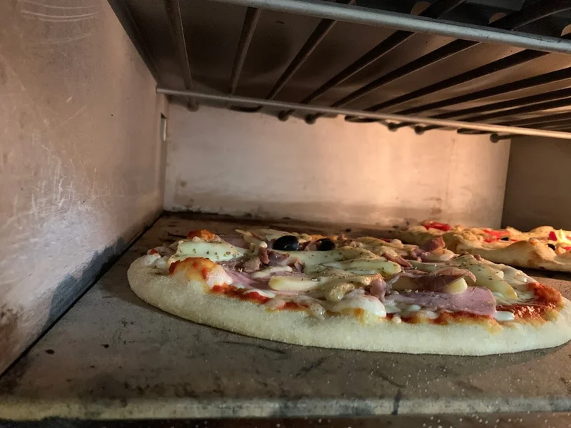 Pizz'n Pan Vermenton