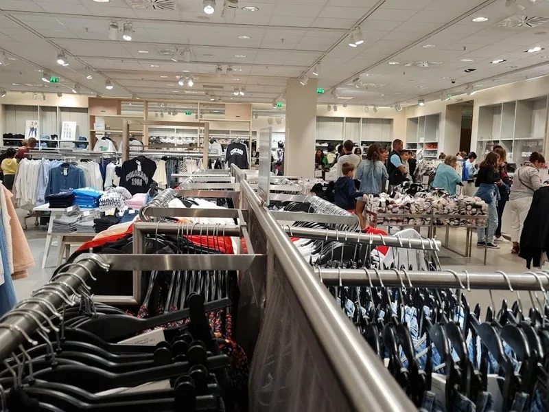 H&M Auxerre Les Clarions