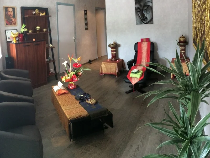 BAAN NOK Thaï Institut