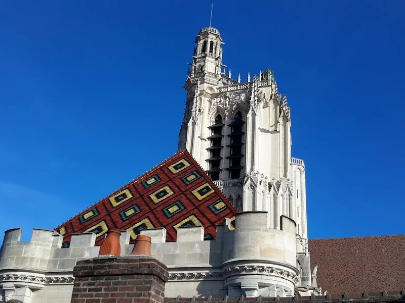 Chez Lancelot, Elegant Home