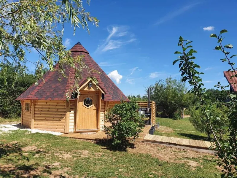 Ô refuge di’vin chambres d'hôtes et hébergements insolites ô kota divin ô dome divin avec piscine sauna spa minigolf