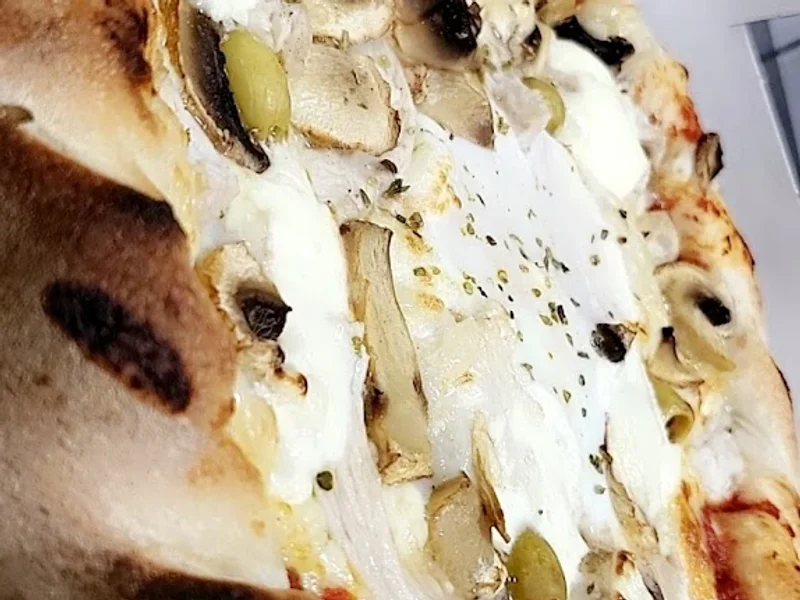 CHEZ ARESKI (VEGAS PIZZA)