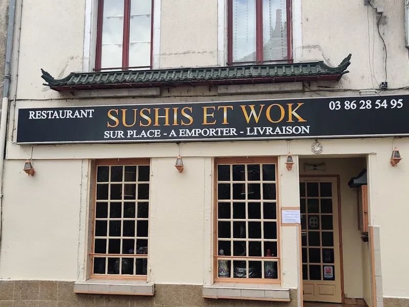 Sushis et Wok