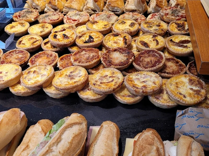 Artisan Boulanger Pâtissier "Lucas Nevers Carnot"