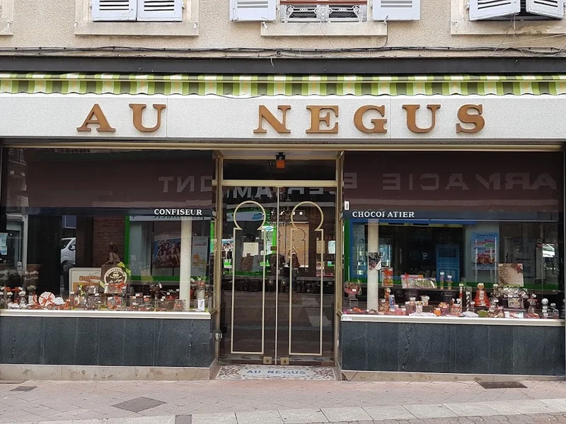 Au Négus