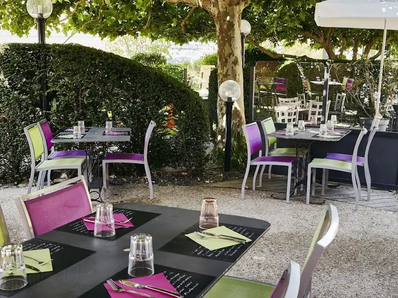 Hotel Restaurant Salle de réunion Logis le Paris Nice