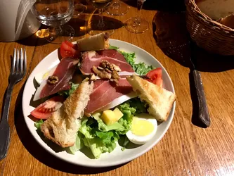 Les 13 restaurants de salade de Arbois Jura