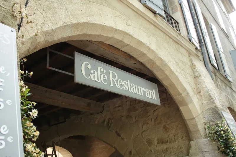 Le Café de L'Oustal