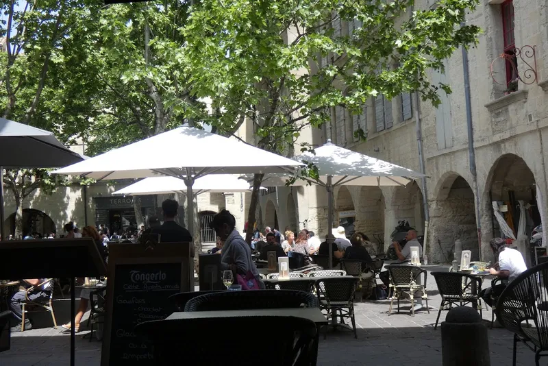 Café des amis Uzes