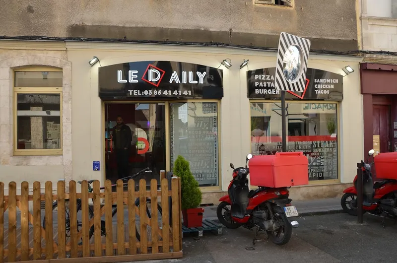 Le Daily Chicken et pizza Auxerre