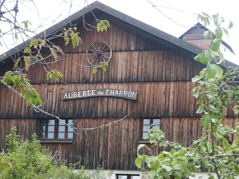 Auberge Du Charron