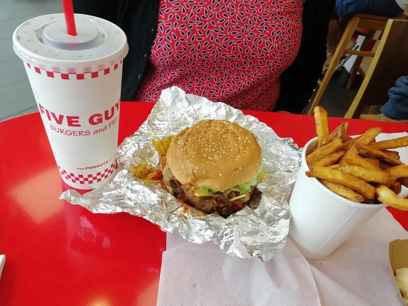 Five Guys Dijon Toison d'Or