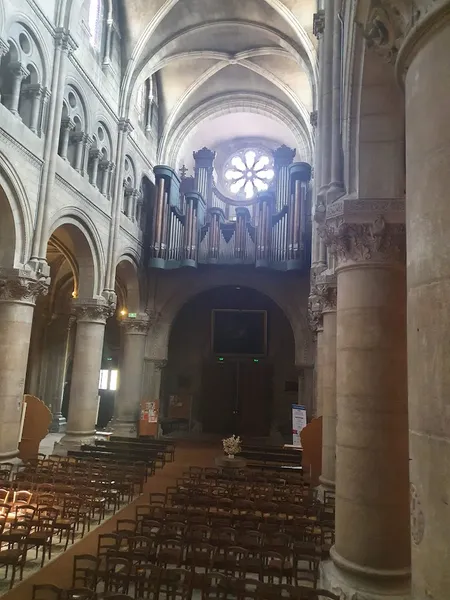 Église Saint-Pierre de Mâcon