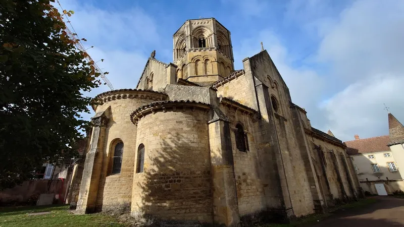 Collégiale Saint-Hilaire de Semur-en-Brionnais