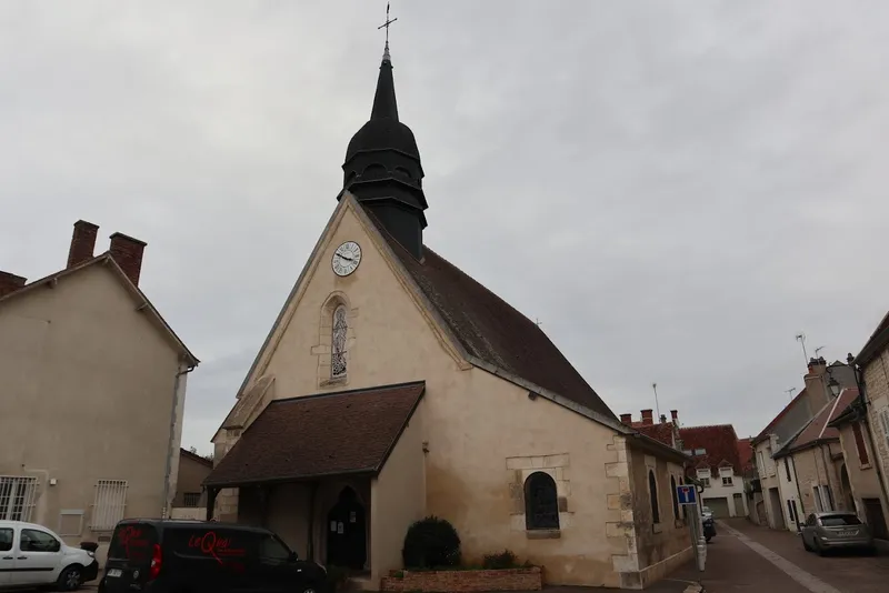 Église Notre-Dame-de-Liesse de Champs-sur-Yonne