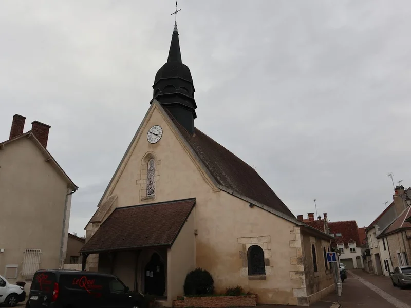 Église Notre-Dame-de-Liesse de Champs-sur-Yonne