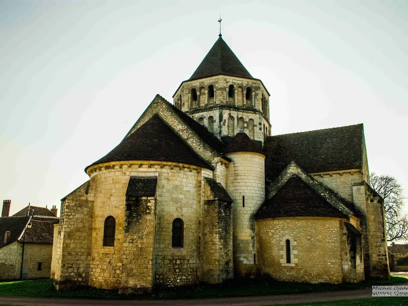 Église Saint-Cydroine de Laroche-Saint-Cydroine