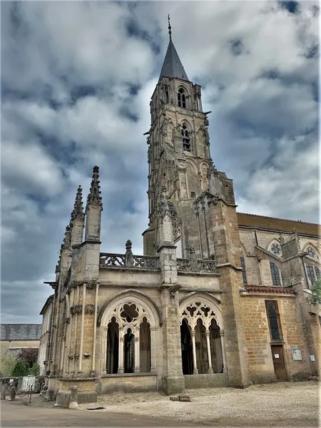 Église Notre-Dame de Saint-Père
