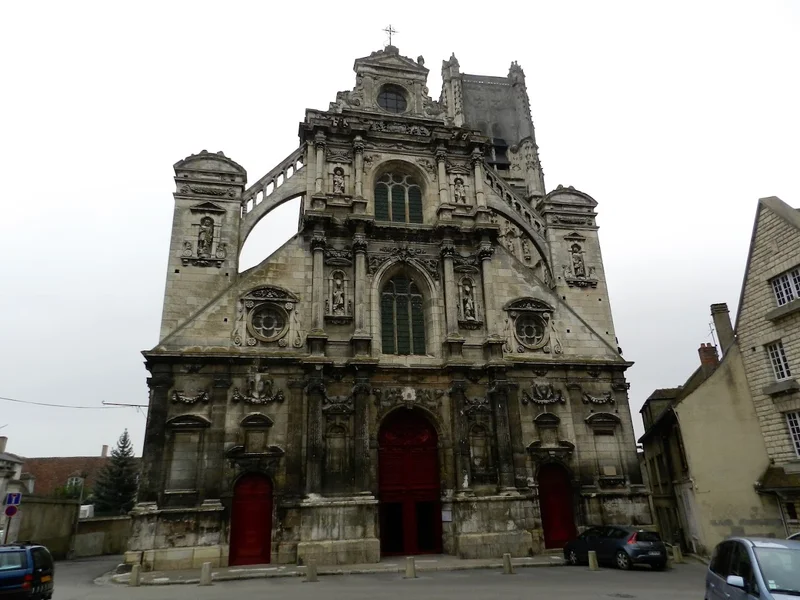 Église Saint-Pierre d'Auxerre
