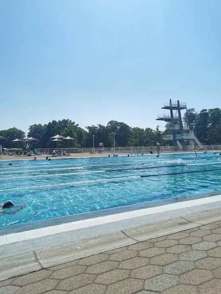 Piscine Extérieure Mâcon