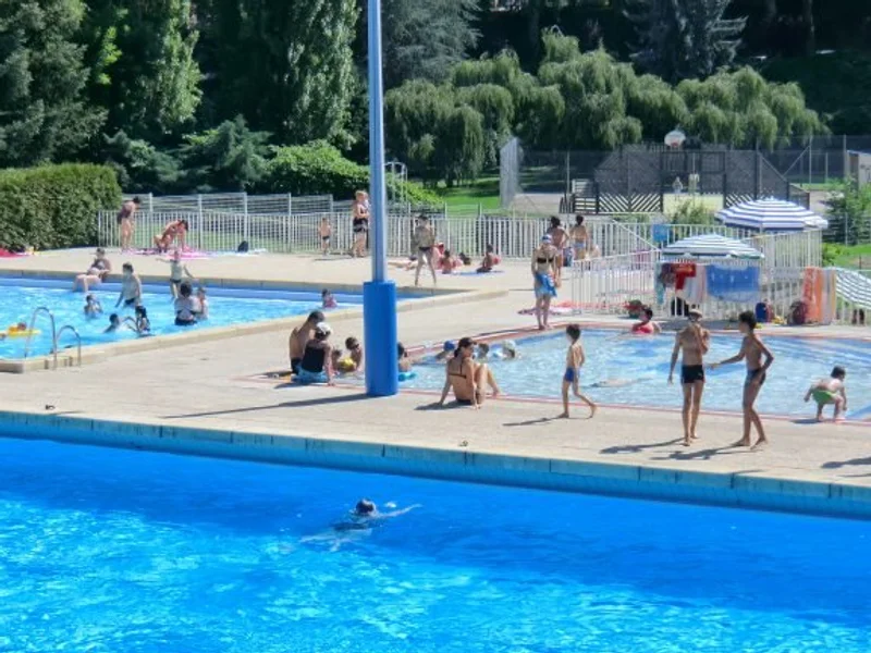 Piscine de Bourbon-Lancy