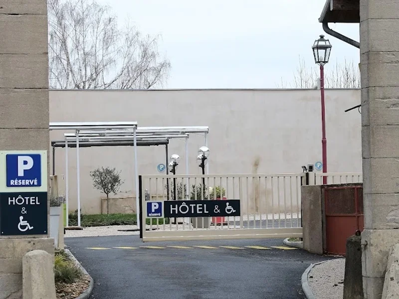 Logis Hostellerie Bressane restaurant HO' Gastronome