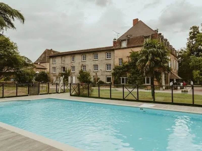 Logis Hôtel le Château de la Barge
