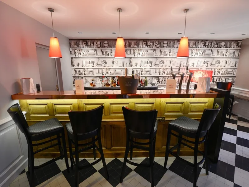 Hôtel Les Maritonnes Parc & Vignoble Restaurant Rouge & Blanc