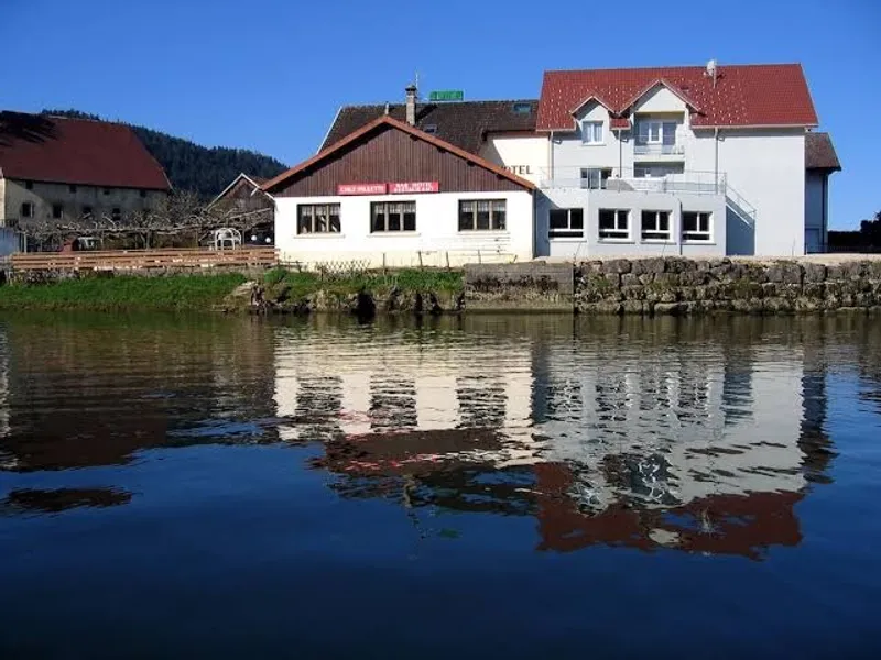 Hôtel Restaurant Les Cygnes
