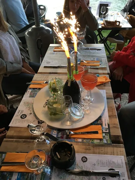 Les Tanneries d'Ornans - bar restaurant & gîte insolite: Location chambres, hébergement de vacances Jura Doubs 25