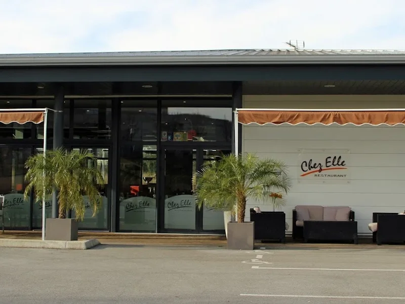 Chez Elle Et Lui