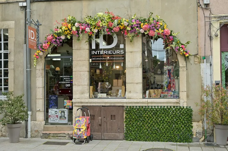 Id. Interieurs