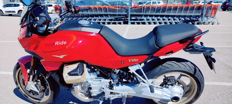 Accelere Motos / Aprilia / Moto Guzzi