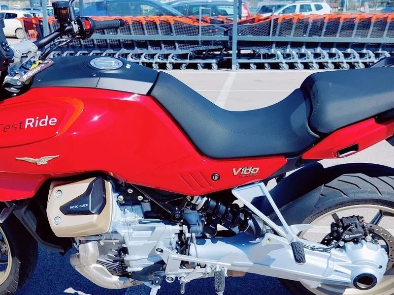 Accelere Motos / Aprilia / Moto Guzzi