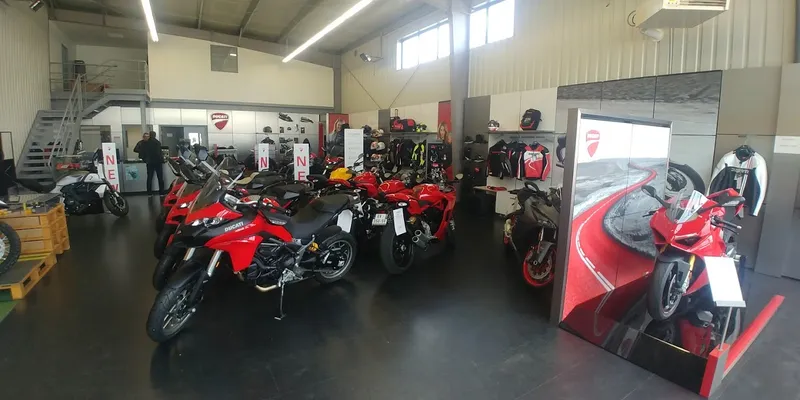 Meras Moto | Concessionnaire Ducati / Kawasaki / KTM
