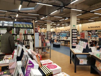 Les 15 magasins de musique de Besançon Doubs