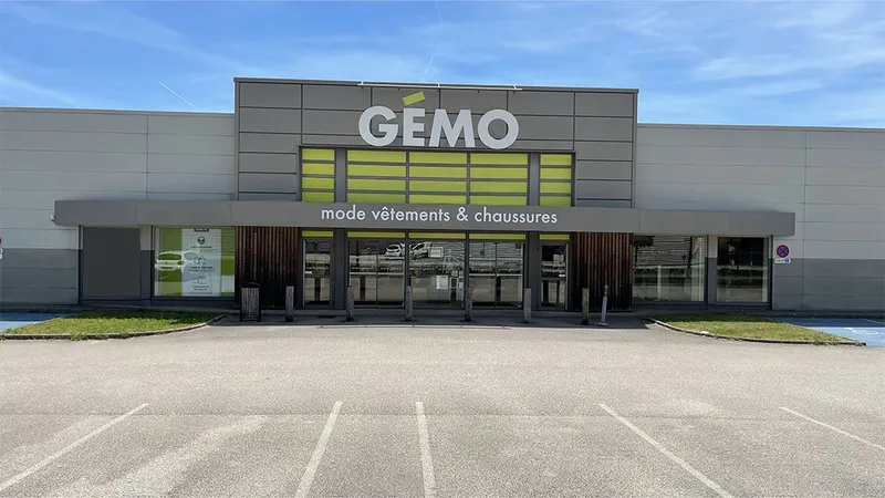 GEMO DOLE Chaussures et Vêtements