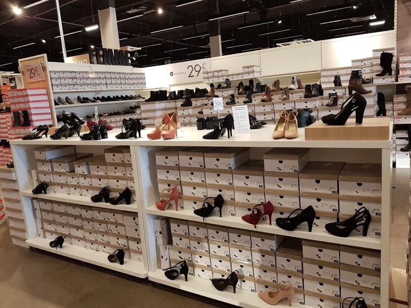 GEMO SENS Chaussures et Vêtements