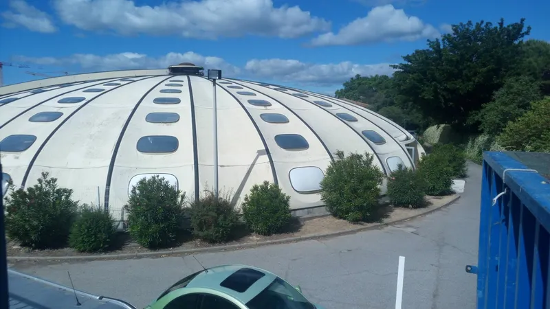 Piscine Jean Taris