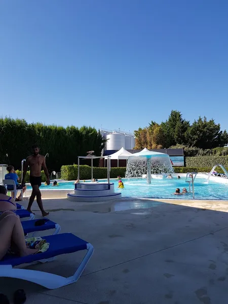 Piscine Muriel Hermine